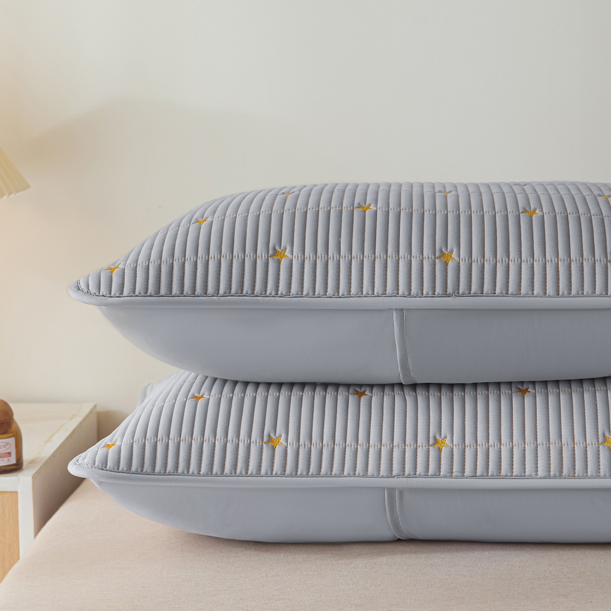 91家纺网 家纺一手货源 找家纺 芬晴家纺 2025新款防水枕套-繁星-爱心-简爱-空间 繁星-星灰