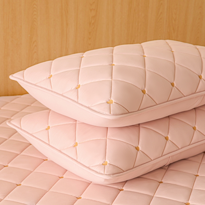 91家纺网 家纺一手货源 找家纺 芬晴家纺 2025新款防水枕套-繁星-爱心-简爱-空间 简爱-豆沙粉