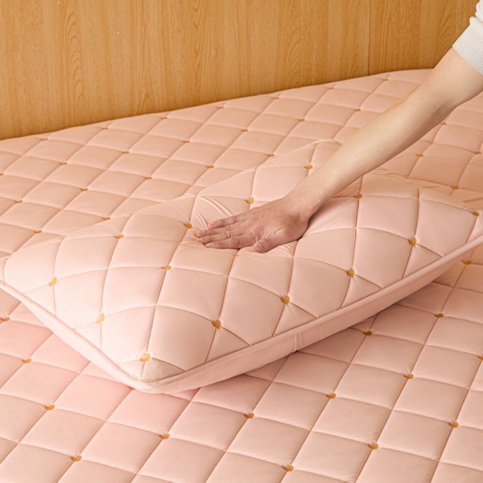 91家纺网 家纺一手货源 找家纺 芬晴家纺 2025新款防水枕套-繁星-爱心-简爱-空间 简爱-豆沙粉