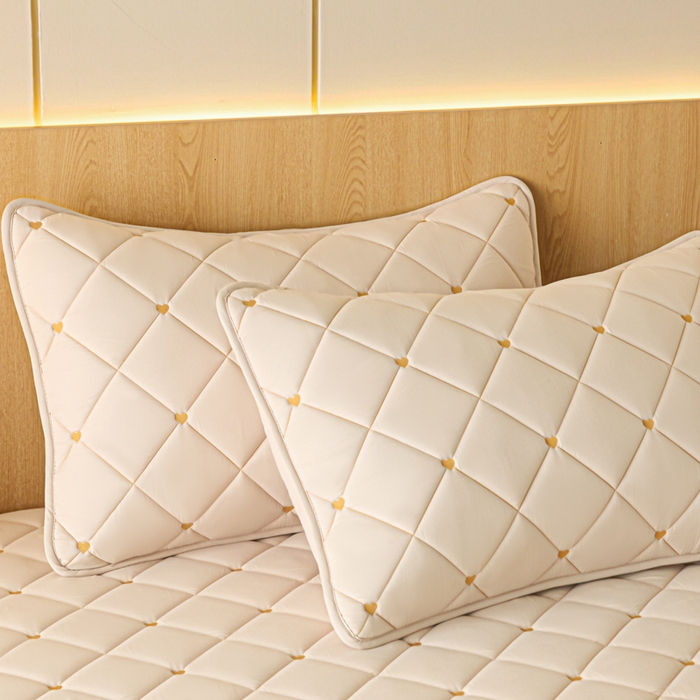 91家纺网 家纺一手货源 找家纺 芬晴家纺 2025新款防水枕套-繁星-爱心-简爱-空间 简爱-卡其