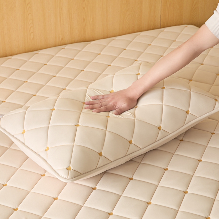 91家纺网 家纺一手货源 找家纺 芬晴家纺 2025新款防水枕套-繁星-爱心-简爱-空间 简爱-卡其