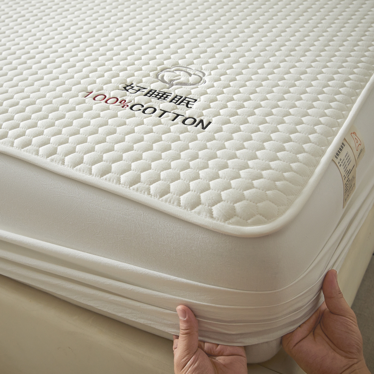 91家纺网 家纺一手货源 找家纺 芬晴家纺 2025新款A类好睡眠全棉夹棉系列床笠 好睡眠-白