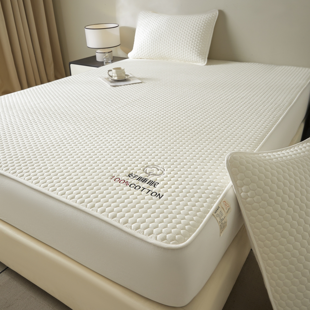 91家纺网 家纺一手货源 找家纺 芬晴家纺 2025新款A类好睡眠全棉夹棉系列床笠 好睡眠-白