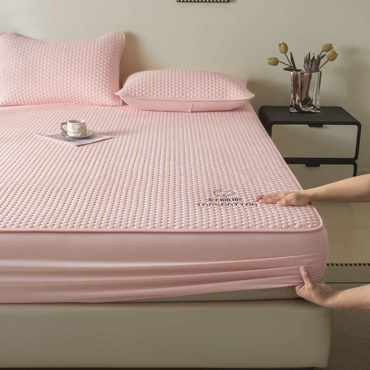 91家纺网 家纺一手货源 找家纺 芬晴家纺 2025新款A类好睡眠全棉夹棉系列床笠 好睡眠-嫩粉