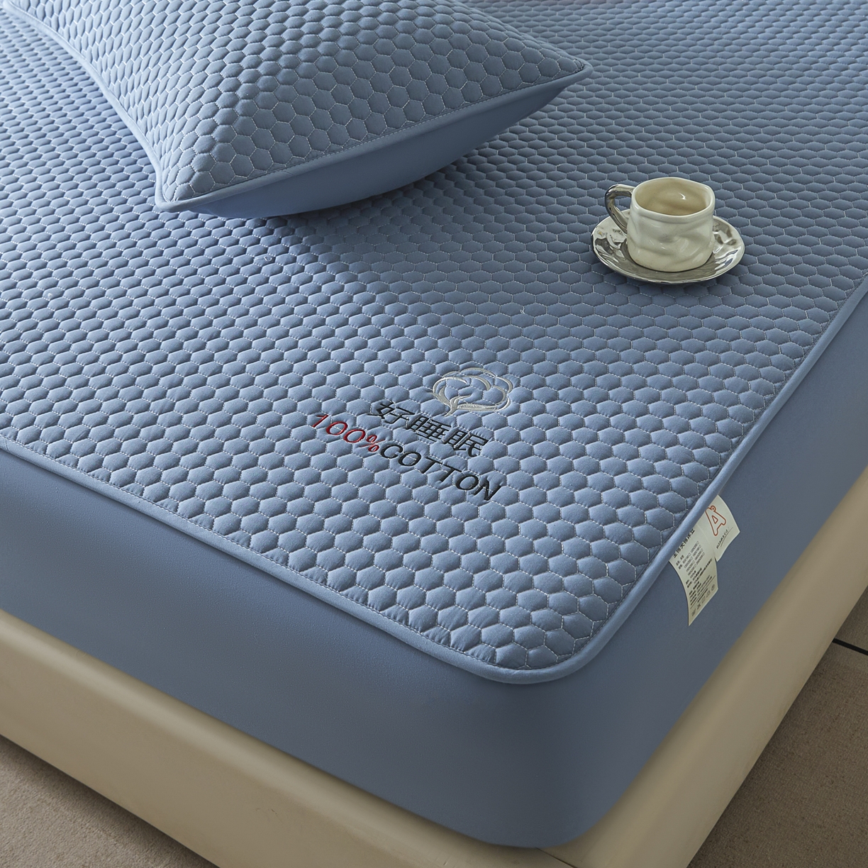 91家纺网 家纺一手货源 找家纺 芬晴家纺 2025新款A类好睡眠全棉夹棉系列床笠 好睡眠-雾蓝