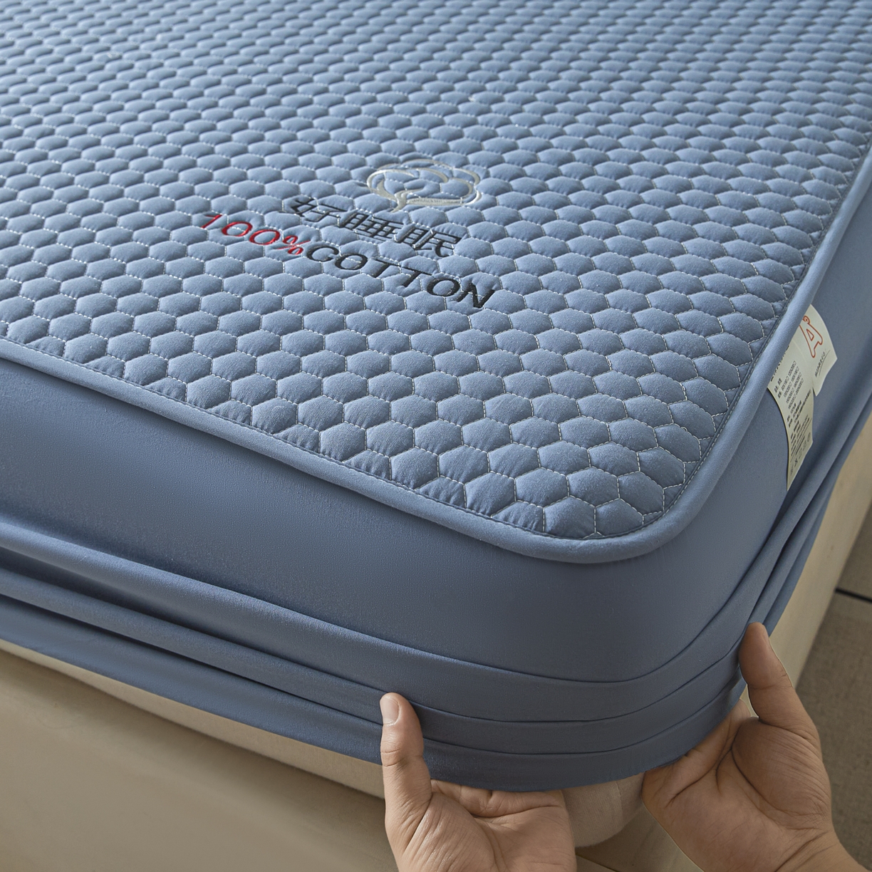 91家纺网 家纺一手货源 找家纺 芬晴家纺 2025新款A类好睡眠全棉夹棉系列床笠 好睡眠-雾蓝