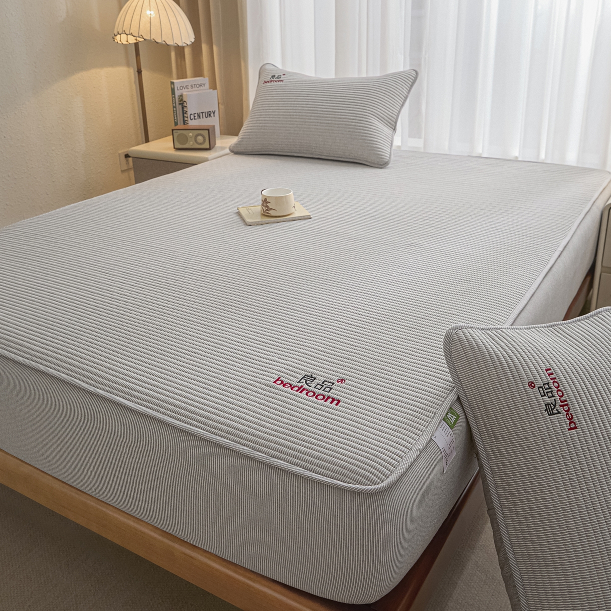 91家纺网 家纺一手货源 找家纺 （总）芬晴家纺 2025新款全棉密条夹棉床笠良品系列