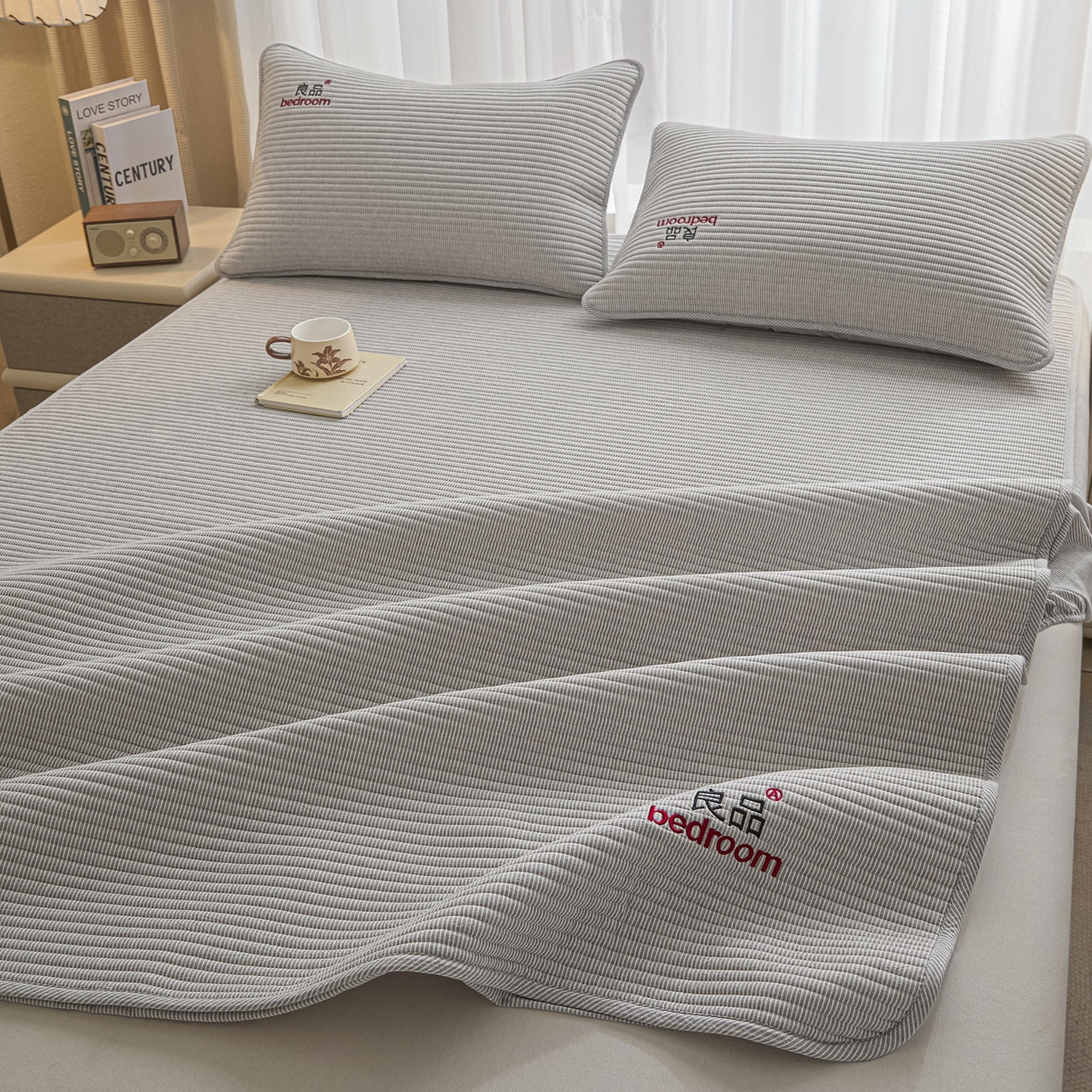 91家纺网 家纺一手货源 找家纺 （总）芬晴家纺 2025新款全棉密条夹棉床笠良品系列