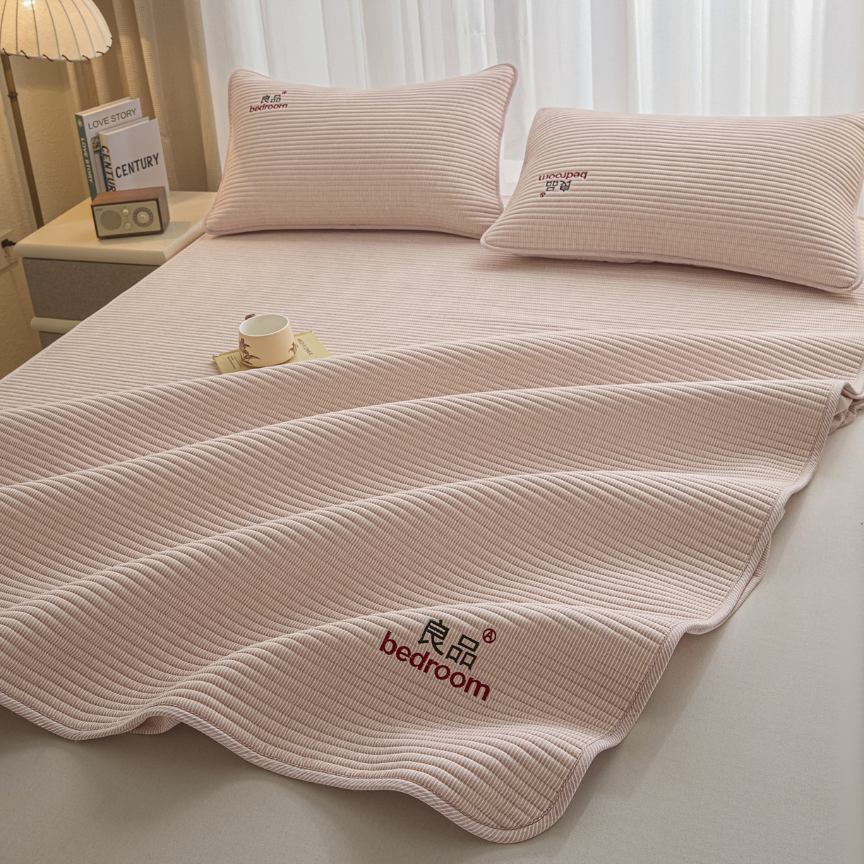 91家纺网 家纺一手货源 找家纺 芬晴家纺 2025新款全棉密条夹棉床笠良品系列 密条-豆沙