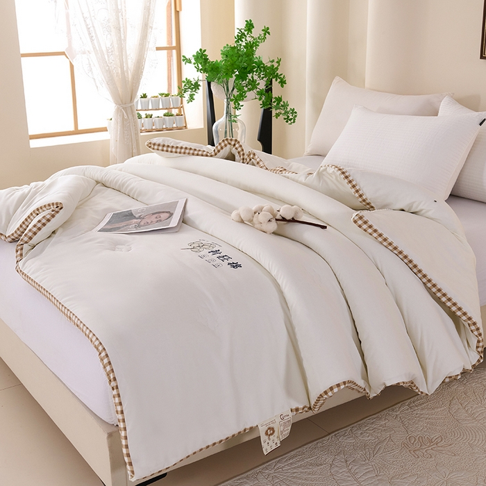 91家纺网 家纺一手货源 找家纺 （总）爱诗诺家纺 2025新款无印风棋盘格立体新疆棉花被被子被芯