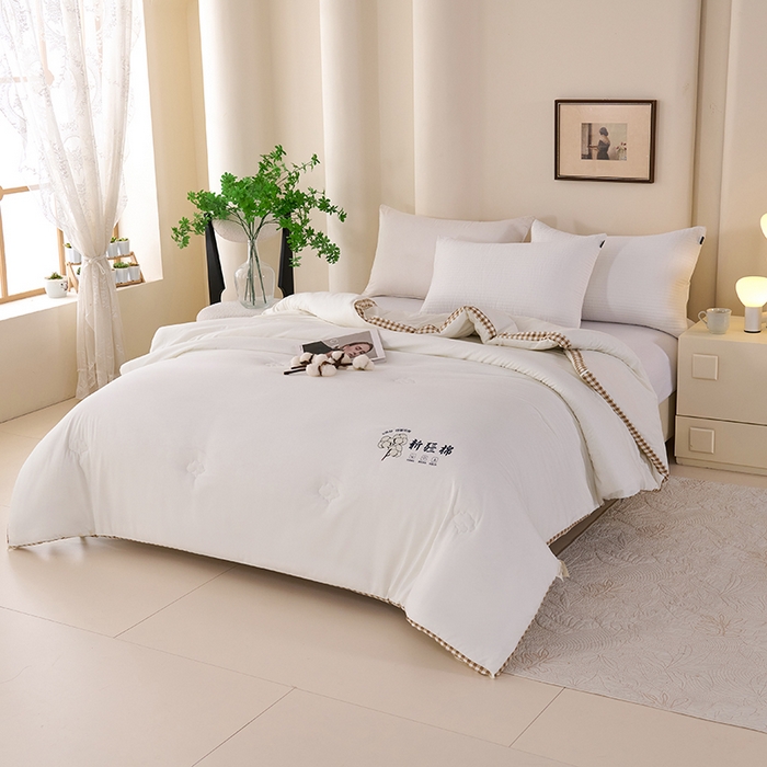 91家纺网 家纺一手货源 找家纺 爱诗诺家纺 2025新款无印风棋盘格立体新疆棉花被被子被芯 棋盘格-本白