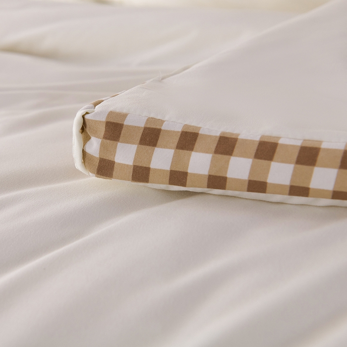 91家纺网 家纺一手货源 找家纺 爱诗诺家纺 2025新款无印风棋盘格立体新疆棉花被被子被芯 棋盘格-本白