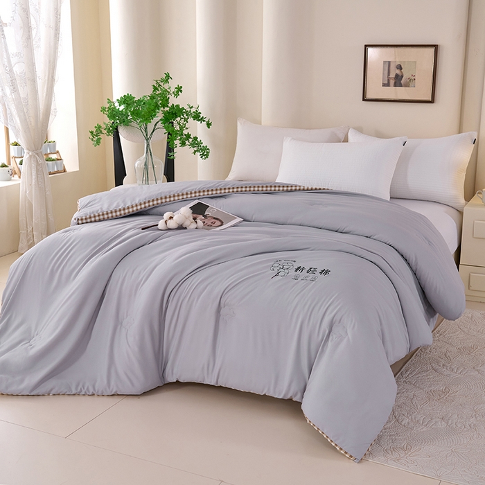 91家纺网 家纺一手货源 找家纺 爱诗诺家纺 2025新款无印风棋盘格立体新疆棉花被被子被芯 棋盘格-经典灰