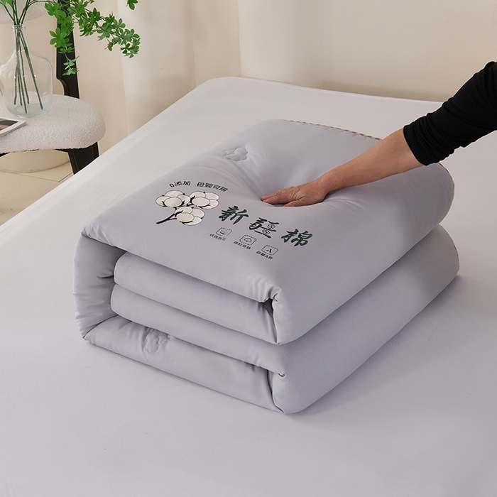 91家纺网 家纺一手货源 找家纺 爱诗诺家纺 2025新款无印风棋盘格立体新疆棉花被被子被芯 棋盘格-经典灰