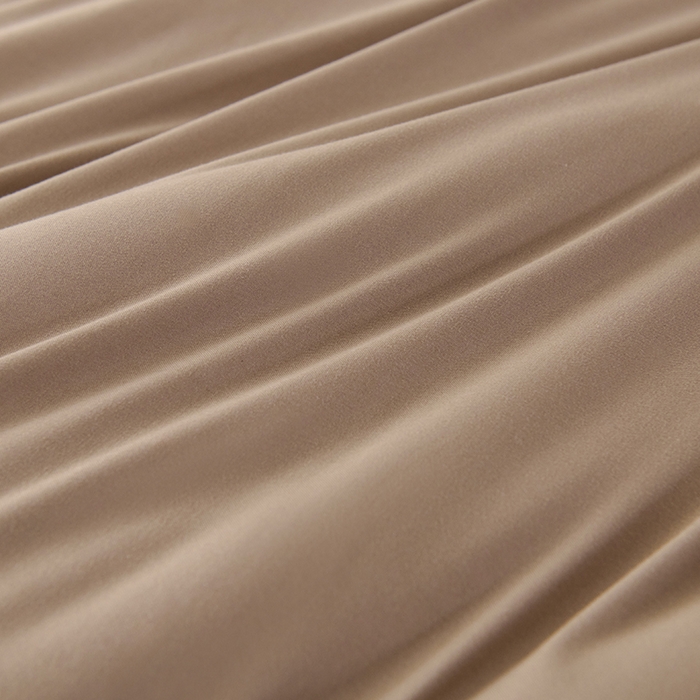 91家纺网 家纺一手货源 找家纺 爱诗诺家纺 2025新款无印风棋盘格立体新疆棉花被被子被芯 棋盘格-米驼