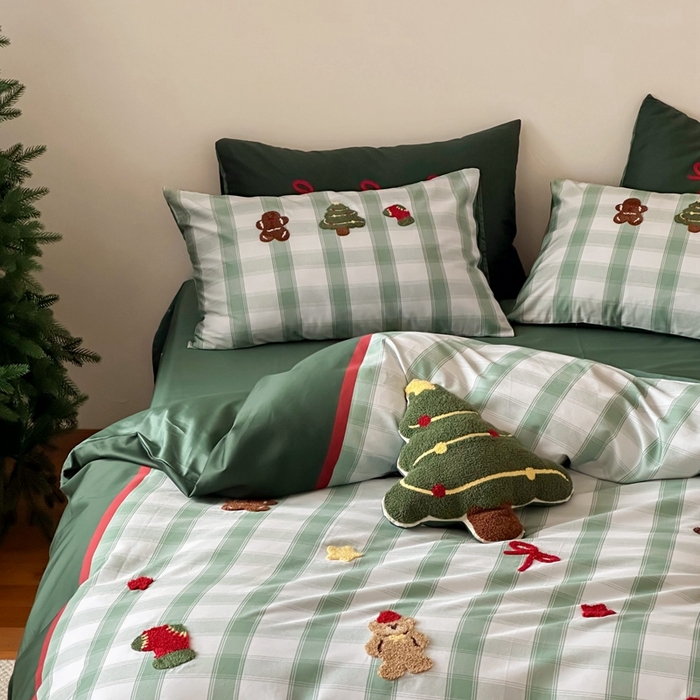 91家纺网 家纺一手货源 找家纺 （总）西西家居 2025新款100支澳棉全棉纯棉刺绣四件套-圣诞树送抱枕（会员-20元 抱枕限定送送送 各平台严格控价劵后不低于368元起）