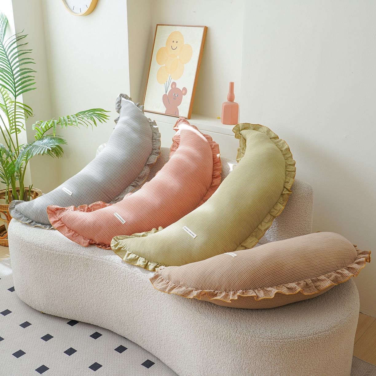 91家纺网 家纺一手货源 找家纺 （总）蔻眠 花边款多功能全棉月亮长抱枕夹腿抱枕芯月亮枕头