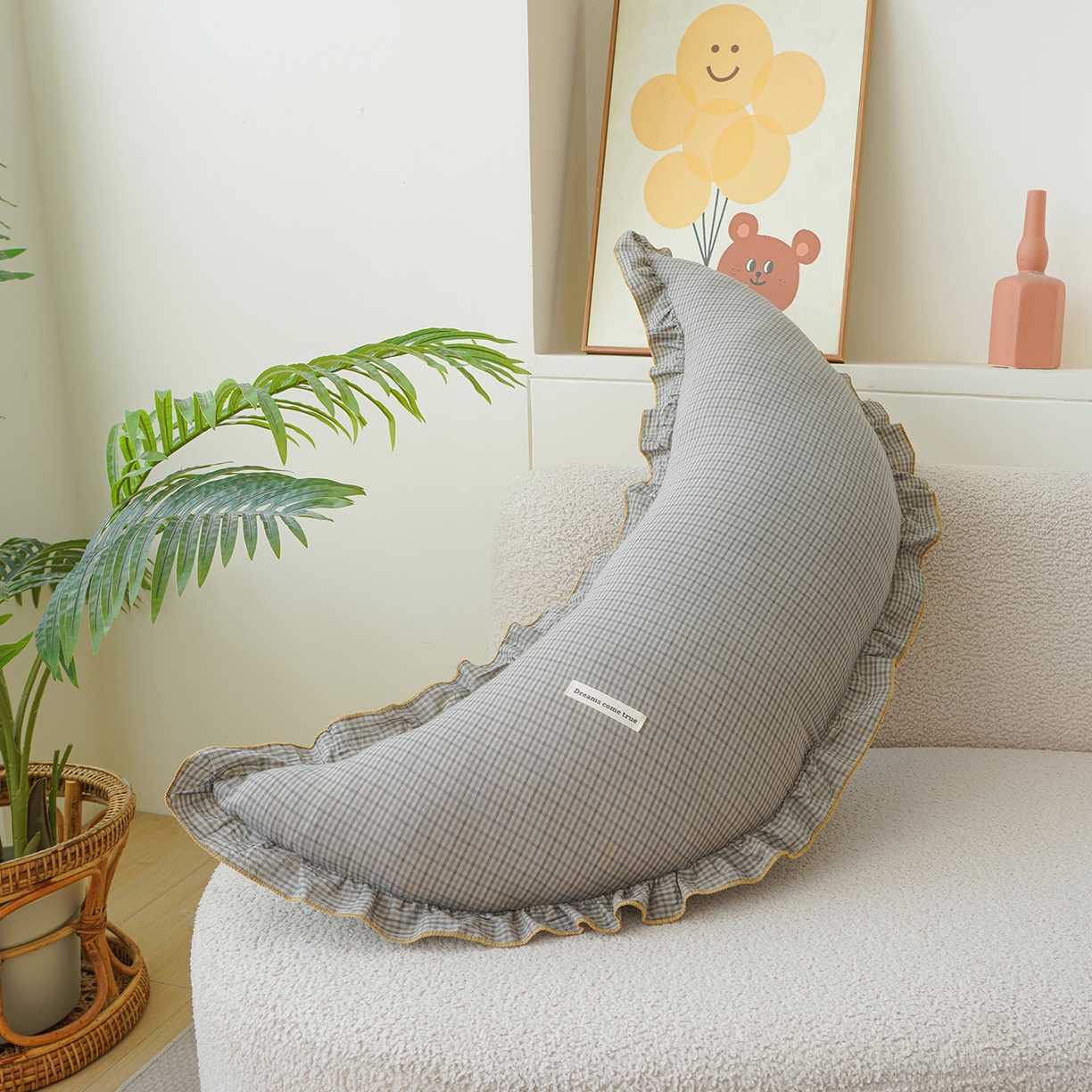 91家纺网 家纺一手货源 找家纺 蔻眠 花边款多功能全棉月亮长抱枕夹腿抱枕芯月亮枕头 花边款月亮-灰格