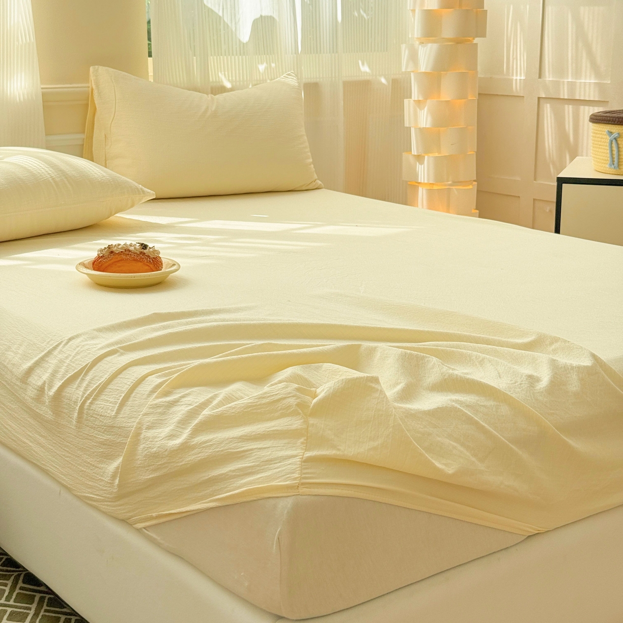 91家纺网 家纺一手货源 找家纺 富阿娜家纺 2025新款120克超柔云朵棉双层纱床笠三件套 云朵米黄