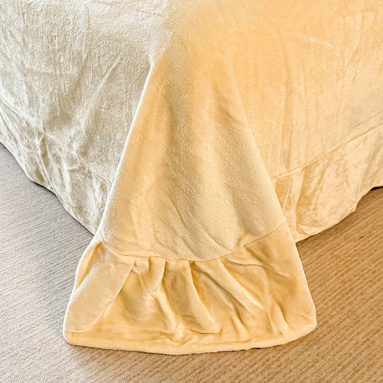 91家纺网 家纺一手货源 找家纺 （总）莱越家纺 2025新款牛奶雕花绒四件套