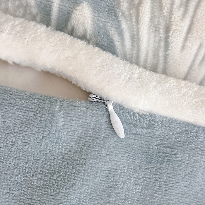 91家纺网 家纺一手货源 找家纺 莱越家纺 2025新款牛奶雕花绒四件套 田园小鹿-蓝