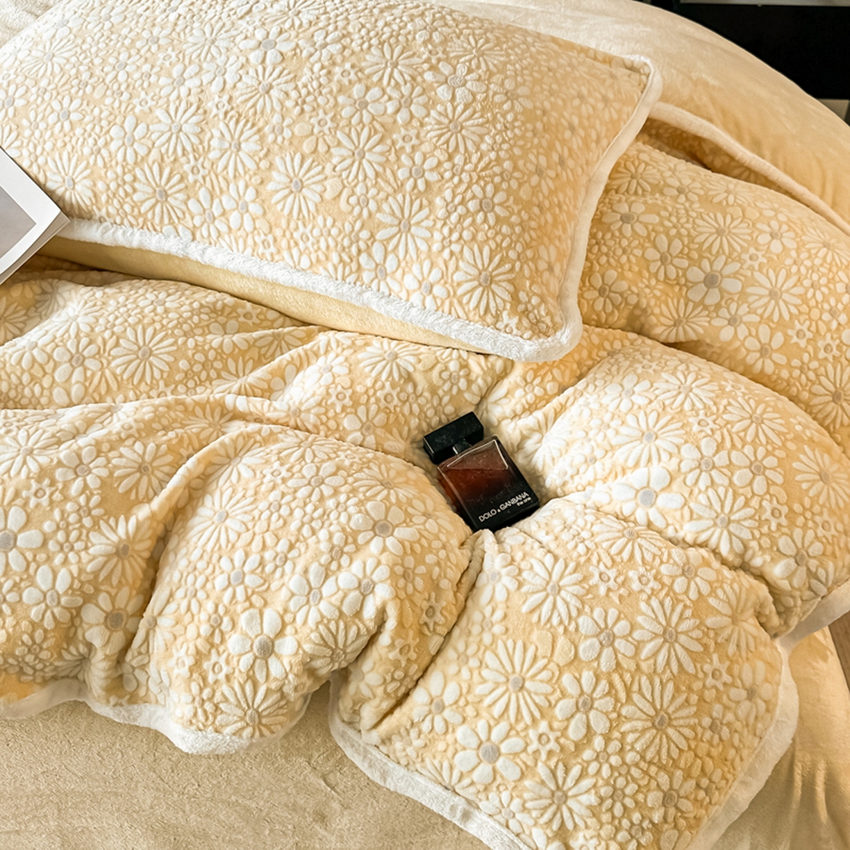 91家纺网 家纺一手货源 找家纺 （总）莱越家纺 2025新款牛奶雕花绒四件套