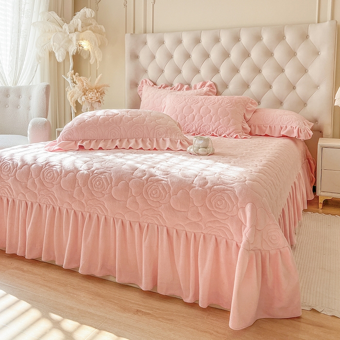 91家纺网 家纺一手货源 找家纺 （总）网红馆（ck家纺） 2025新款牛奶绒花边床盖单品床盖床盖单件-甜蜜蜜