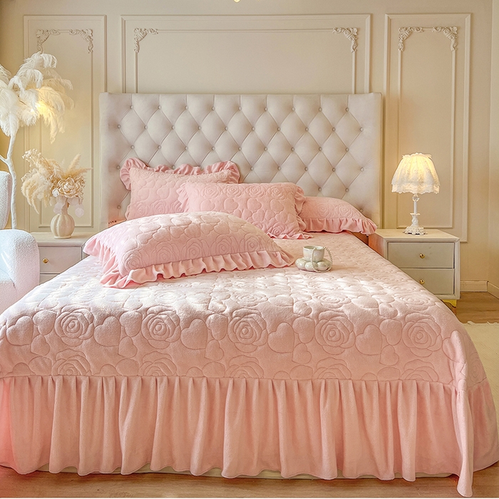 91家纺网 家纺一手货源 找家纺 （总）网红馆（ck家纺） 2025新款牛奶绒花边床盖单品床盖床盖单件-甜蜜蜜