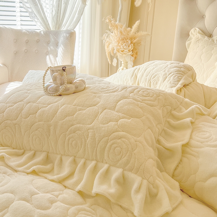 91家纺网 家纺一手货源 找家纺 网红馆（ck家纺） 2025新款牛奶绒花边床盖单品床盖床盖单件-甜蜜蜜 甜蜜蜜-米