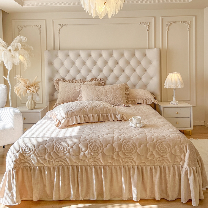 91家纺网 家纺一手货源 找家纺 （总）网红馆（ck家纺） 2025新款牛奶绒花边床盖单品床盖床盖单件-甜蜜蜜