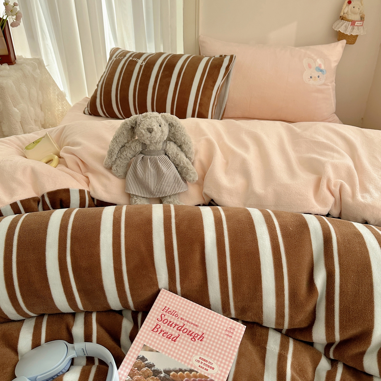 91家纺网 家纺一手货源 找家纺 （总）韩都家居 2025新款卡通贴布绣系列加厚牛奶绒四件套