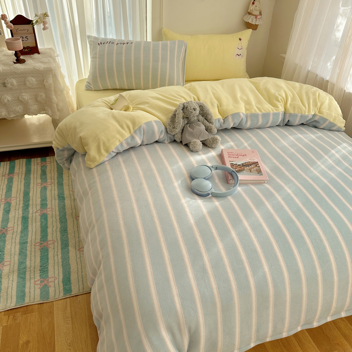 91家纺网 家纺一手货源 找家纺 韩都家居 2025新款卡通贴布绣系列加厚牛奶绒四件套 顽皮西高地