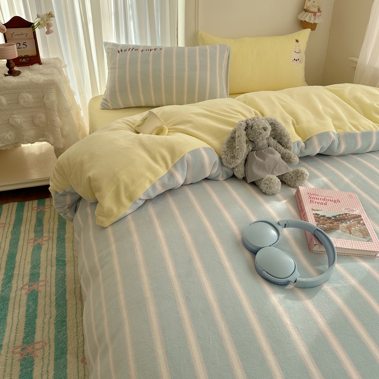 91家纺网 家纺一手货源 找家纺 韩都家居 2025新款卡通贴布绣系列加厚牛奶绒四件套 顽皮西高地