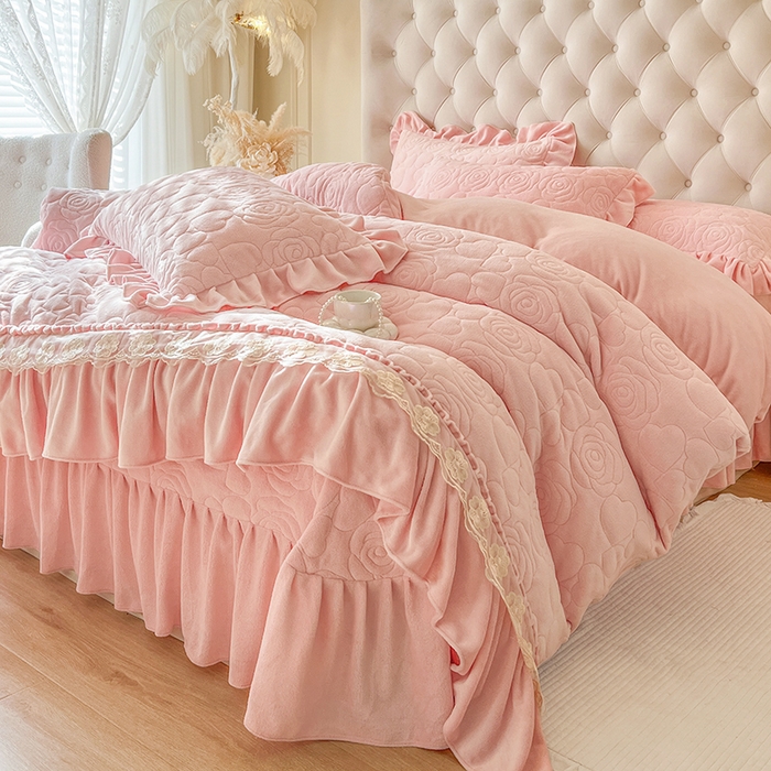 91家纺网 家纺一手货源 找家纺 （总）网红馆（ck家纺） 2025新款高克重牛奶绒单床裙 床裙单件卡妮娜系列