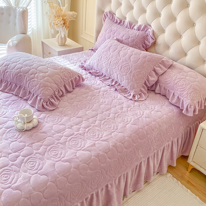 91家纺网 家纺一手货源 找家纺 网红馆（ck家纺） 2025新款牛奶绒花边床盖四件套-甜蜜蜜 甜蜜蜜-紫