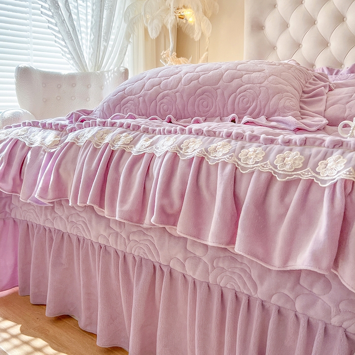 91家纺网 家纺一手货源 找家纺 网红馆（ck家纺） 2025新款牛奶绒花边床盖四件套-甜蜜蜜 甜蜜蜜-紫