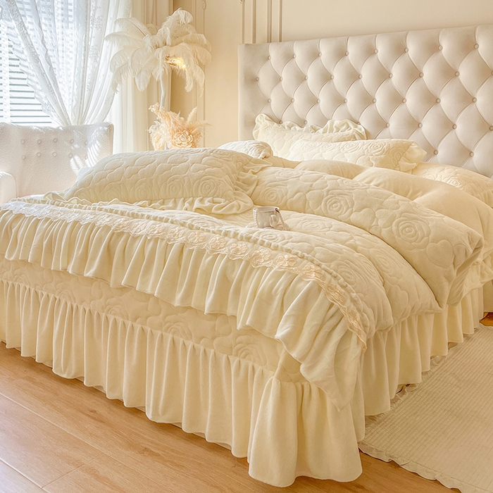 91家纺网 家纺一手货源 找家纺 网红馆（ck家纺） 2025新款牛奶绒花边床盖四件套-甜蜜蜜 甜蜜蜜-米