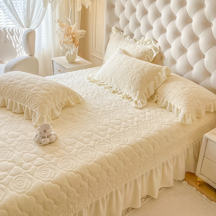 91家纺网 家纺一手货源 找家纺 网红馆（ck家纺） 2025新款牛奶绒花边床盖四件套-甜蜜蜜 甜蜜蜜-米