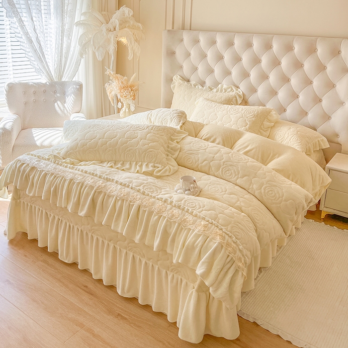 91家纺网 家纺一手货源 找家纺 网红馆（ck家纺） 2025新款牛奶绒花边床盖四件套-甜蜜蜜 甜蜜蜜-米