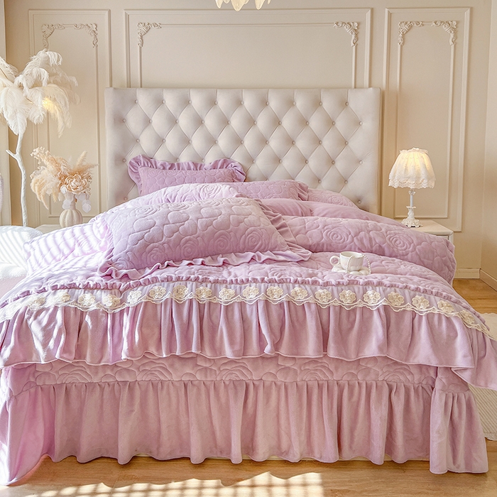 91家纺网 家纺一手货源 找家纺 网红馆（ck家纺） 2025新款牛奶绒花边床盖四件套-甜蜜蜜 甜蜜蜜-紫