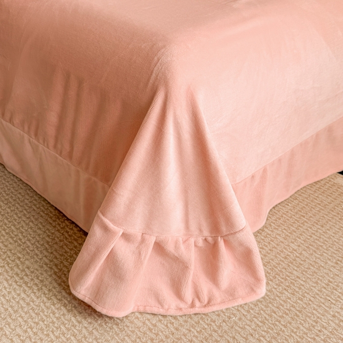 91家纺网 家纺一手货源 找家纺 畅畅家纺 2025新款牛奶绒大版贴布绣四件套 富贵花开-玉色