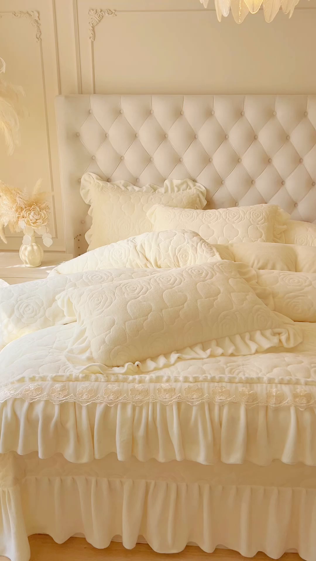 91家纺网 家纺一手货源 找家纺 网红馆（ck家纺） 2025新款牛奶绒花边床盖四件套-甜蜜蜜 甜蜜蜜-米