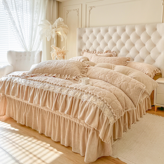 91家纺网 家纺一手货源 找家纺 网红馆（ck家纺） 2025新款牛奶绒花边床盖四件套-甜蜜蜜 甜蜜蜜-咖