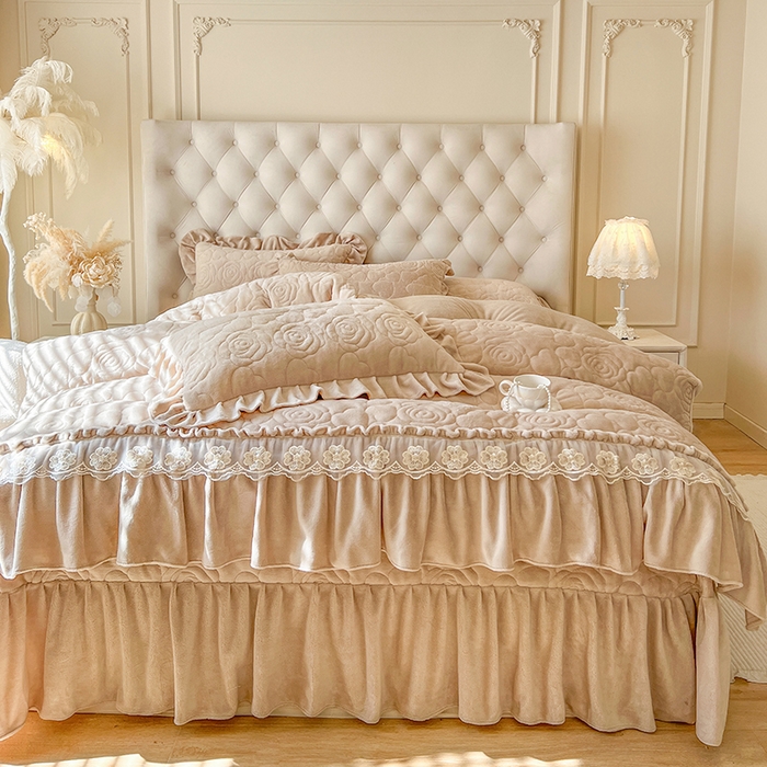 91家纺网 家纺一手货源 找家纺 网红馆（ck家纺） 2025新款牛奶绒花边床盖四件套-甜蜜蜜 甜蜜蜜-咖