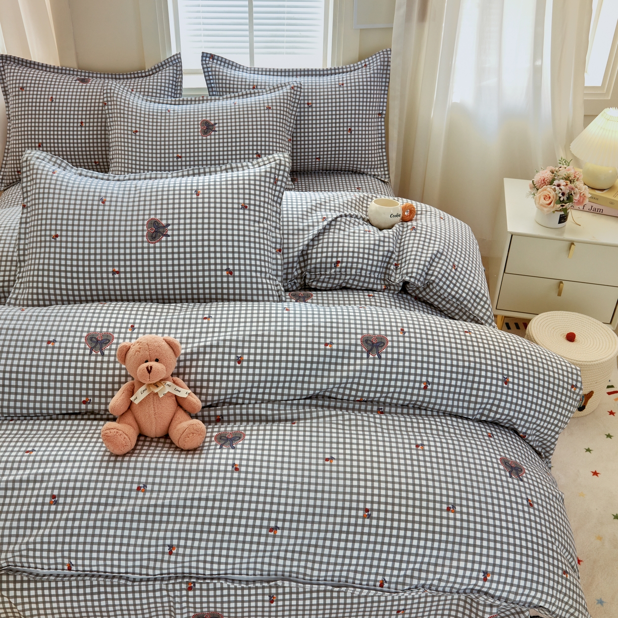 91家纺网 家纺一手货源 找家纺 简冠家纺 2025新款印花植物羊绒磨毛四件套 假日礼物