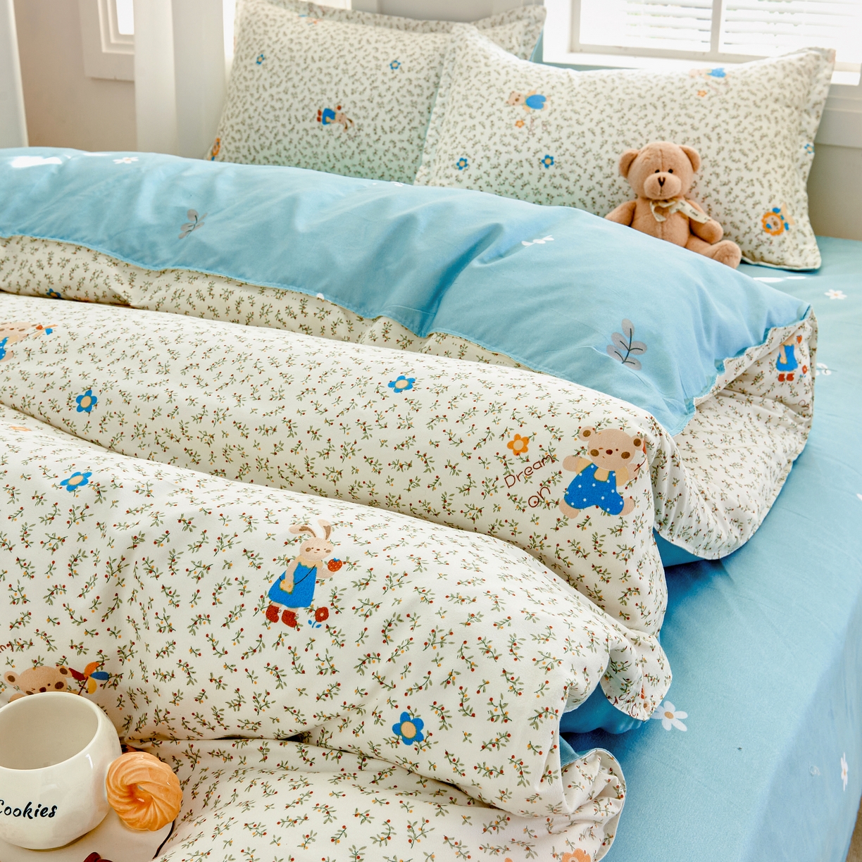 91家纺网 家纺一手货源 找家纺 简冠 2023新北欧风亲肤植物羊绒磨毛宿舍单品及三件套 快乐舞步