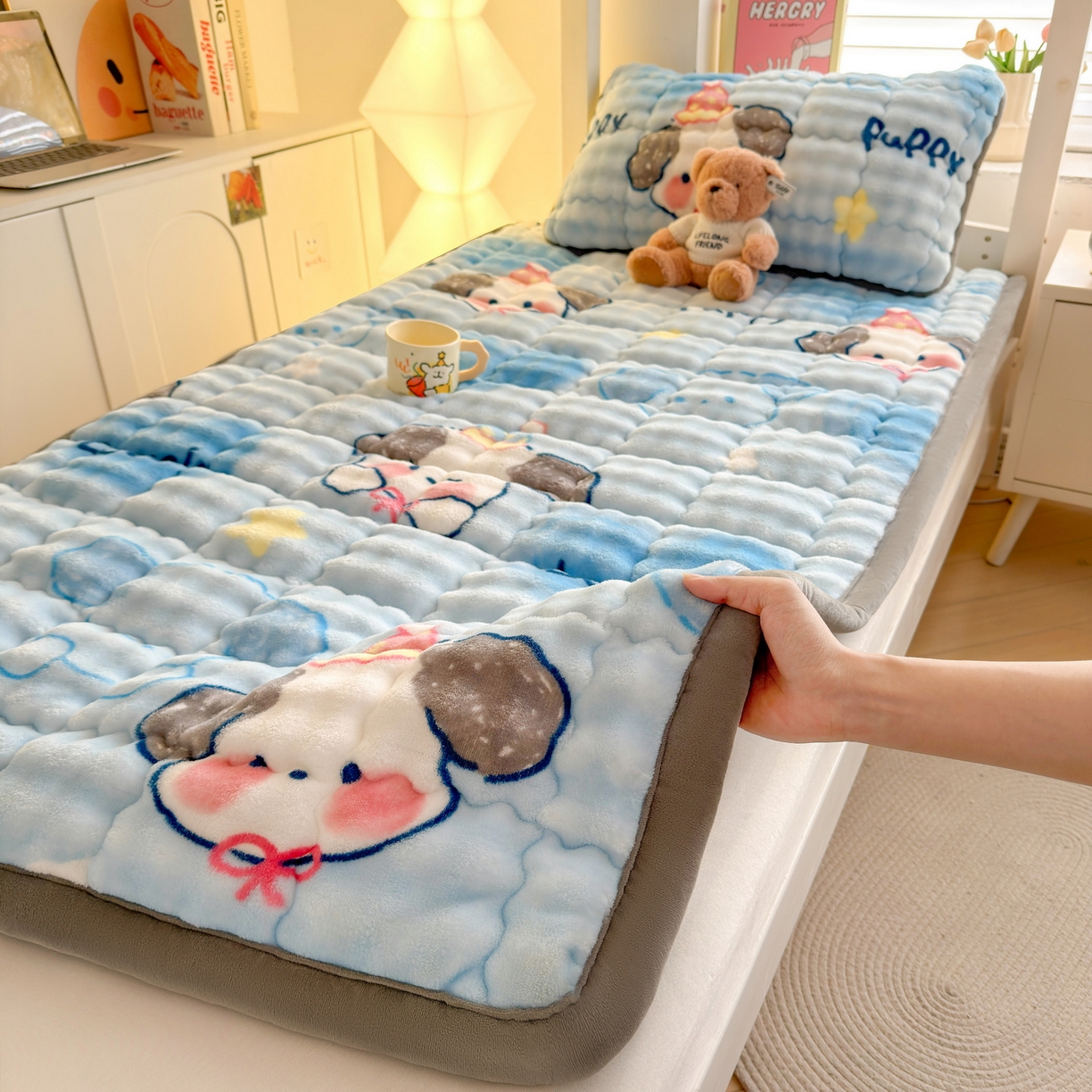 91家纺网 家纺一手货源 找家纺 （总）奇丝雅 2025新款A类牛奶绒泡泡绒床褥床垫床盖兔毛绒家用学生宿舍上下铺寝室褥子软垫床护垫夹棉（学生床）