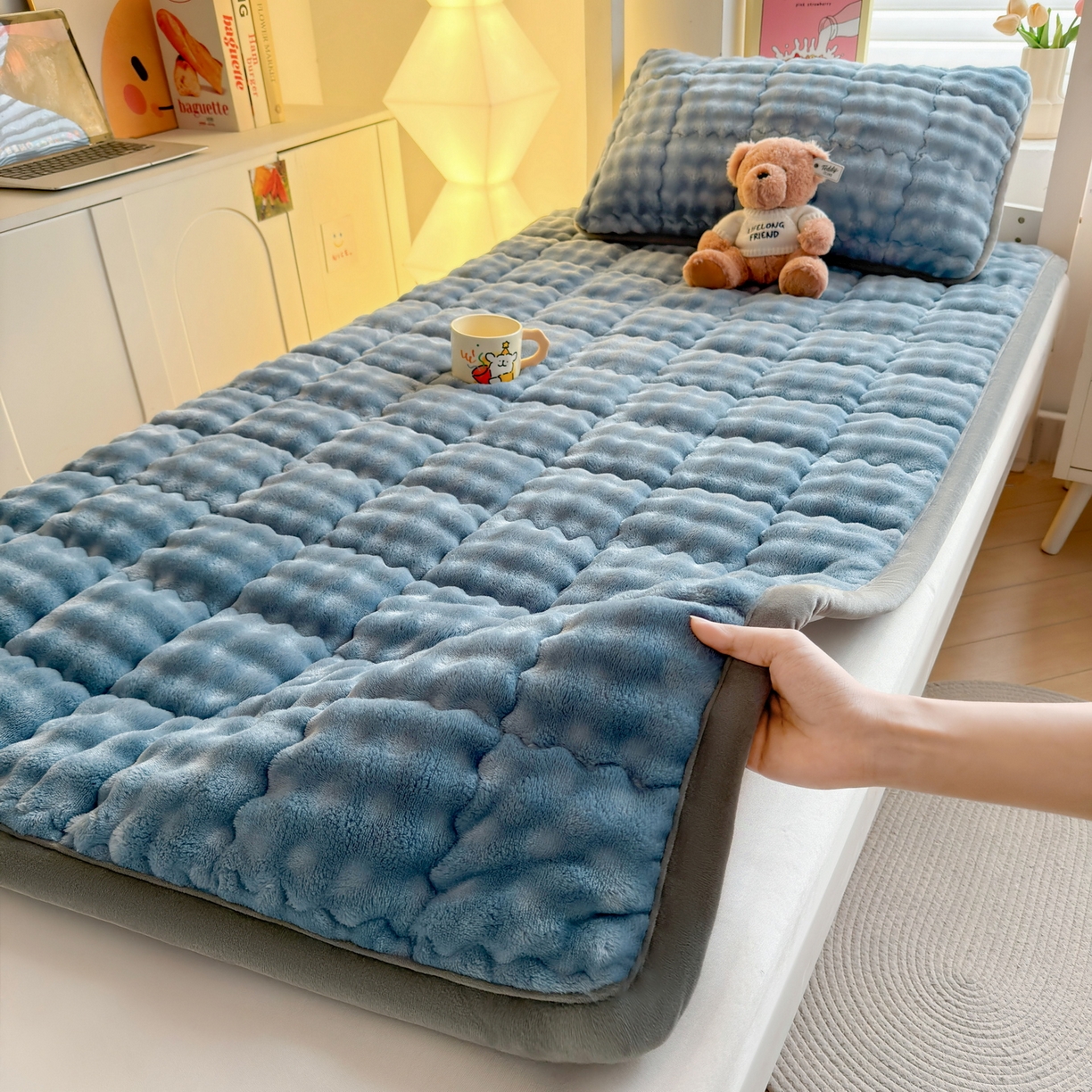 91家纺网 家纺一手货源 找家纺 （总）奇丝雅 2025新款A类牛奶绒泡泡绒床褥床垫床盖兔毛绒家用学生宿舍上下铺寝室褥子软垫床护垫夹棉（学生床）