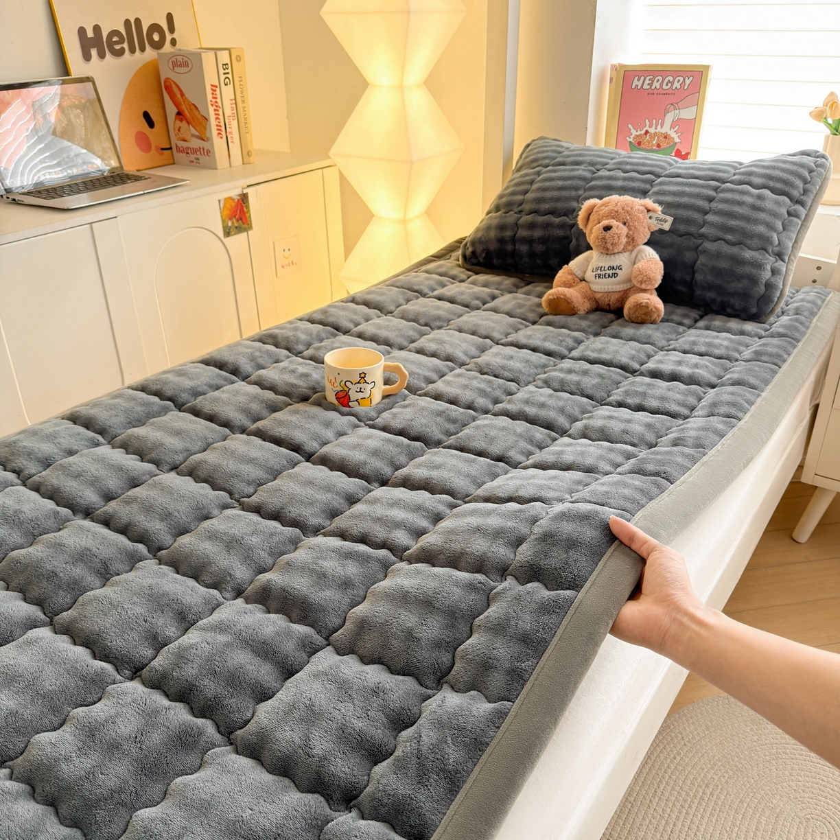 91家纺网 家纺一手货源 找家纺 奇丝雅 2025新款A类牛奶绒泡泡绒床褥床垫床盖兔毛绒家用学生宿舍上下铺寝室褥子软垫床护垫夹棉（学生床） 幻影灰