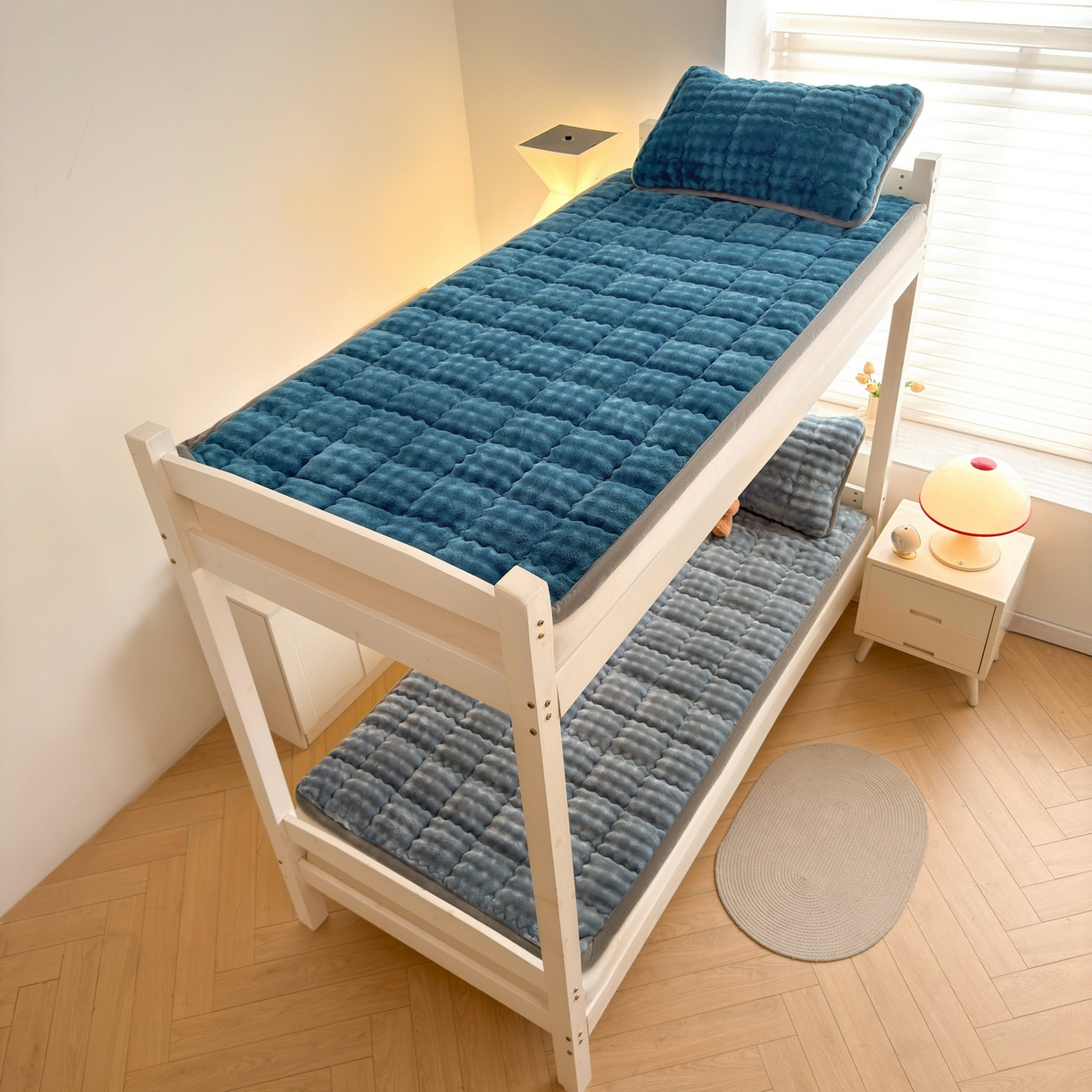 91家纺网 家纺一手货源 找家纺 奇丝雅 2025新款A类牛奶绒泡泡绒床褥床垫床盖兔毛绒家用学生宿舍上下铺寝室褥子软垫床护垫夹棉（学生床） 暖绒蓝